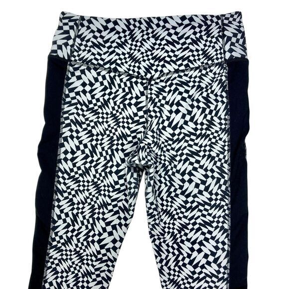 Nike Legendary Athletic Leggings M Black Gray Print Performance Workout Stretchy - Picture 8 of 16